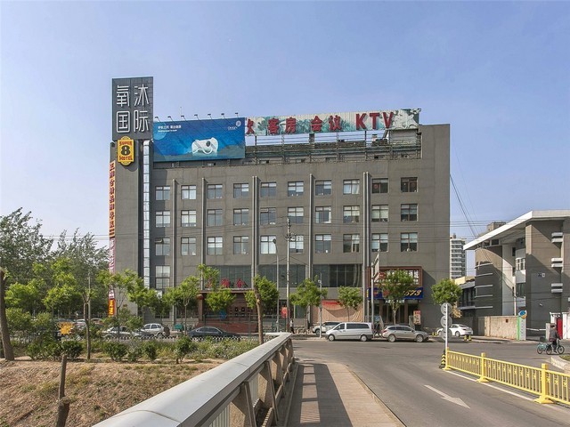 成都青岩灰铝镁锰金属屋面厂家供应